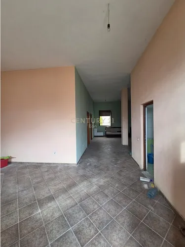 Foto e Shtëpi në shitje Shkozet, Durrës