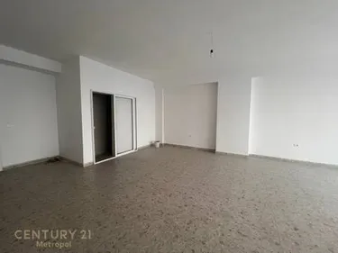 Zdjęcie commercial do wynajęcia Arlis,farmacia 10, Tiranë