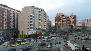 Foto von commercial zum verkauf Astir, Tiranë