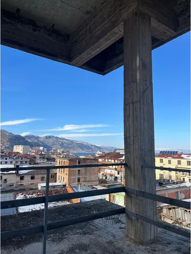 Foto av land till salu Pogradec