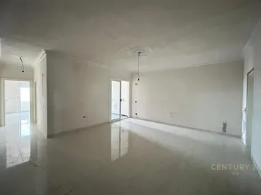 Foto di Appartamento in vendita Rruga Transballkanike, Vlorë