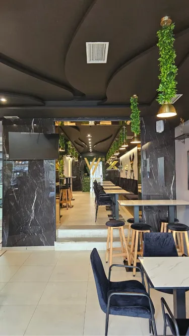 Foto di bar_restaurant in vendita Rruga Perlat Rexhepi, Tiranë