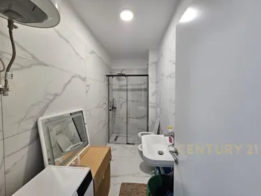 Foto di Appartamento in vendita Yzberisht, Tiranë