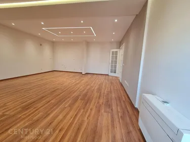 Foto e Apartment në shitje Rruga Muhamet Gjollesha Tirana Albania, Tiranë