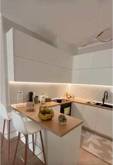 Photo of Apartment for sale Bulevardi i Ri, Tiranë