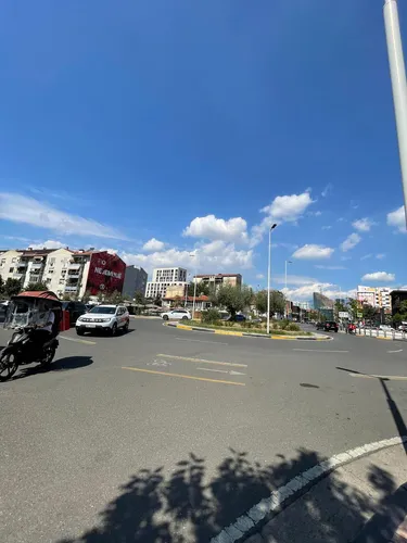 Foto e Ambient biznesi në shitje Komuna e Parisit, Tiranë