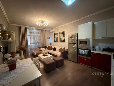 Zdjęcie Mieszkanie na sprzedaż Globe Tirana Albania, Tiranë