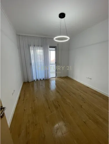 Zdjęcie Mieszkanie na sprzedaż Astir, Tiranë