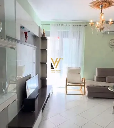 Foto av Lägenhet till salu Pallatet Cabej, Tiranë