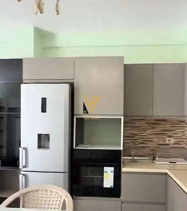 Foto av Lägenhet till salu Pallatet Cabej, Tiranë