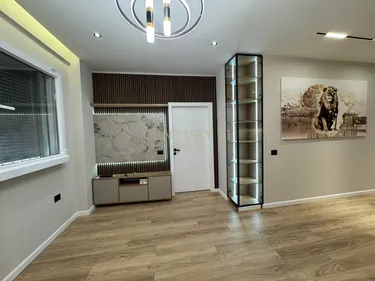 Zdjęcie Mieszkanie na sprzedaż Kodra e Diellit, Prane Eleonores, Tiranë