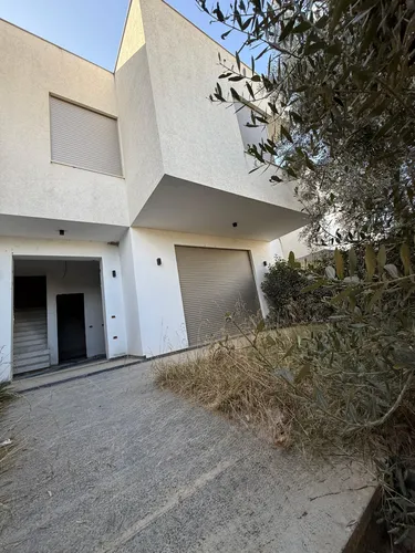 Foto von vila zum verkauf PranË KodrËs SË Diellit, Tiranë