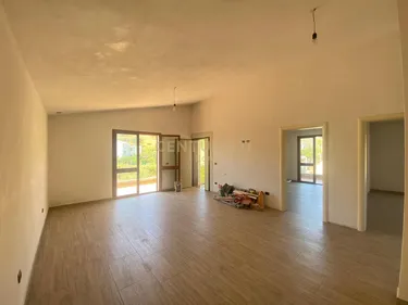 Foto e Vilë në shitje Spitallë, Durrës