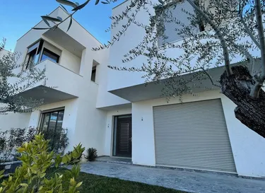 Foto di vila in vendita Selita e Vjetër, Tiranë
