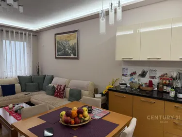 Zdjęcie Mieszkanie na sprzedaż Astiri, Tiranë