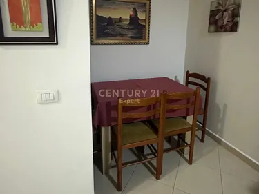 Foto di Appartamento in affitto Rruga e Kavajës, Tiranë