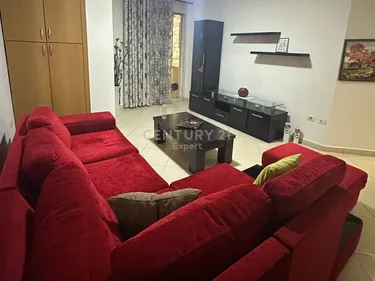 Foto di Appartamento in affitto Rruga e Kavajës, Tiranë