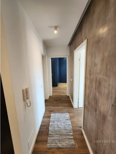 Foto von Wohnung zum verkauf Kompleksi Magnet, Rr.frosina Plaku, Tiranë