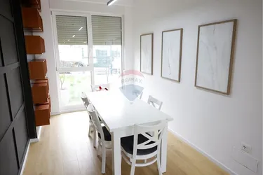 Foto di vila in vendita Liqeni i Farkës, Rezidenca Aba, Tiranë