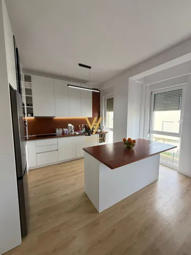 Foto von vila zum verkauf Farke, Tiranë