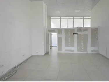 Photo of commercial for sale Rruga Barrikadave, Tiranë