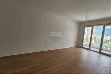 Foto von Wohnung zum verkauf Emerald Center, Rruga 5 Maji, Tiranë