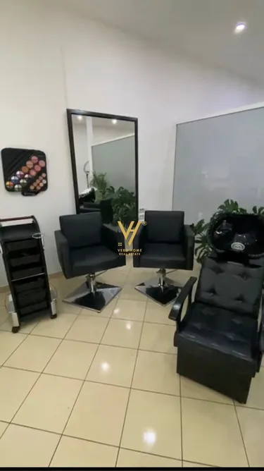 Foto e Dyqan në shitje Yzberisht, Tiranë