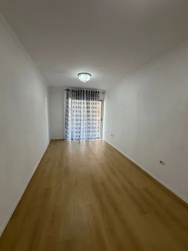 Foto di Appartamento in vendita Fresk, Tiranë