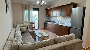 Foto av Lägenhet till salu Rruga Lasgush Poradeci, Golem, Kavajë