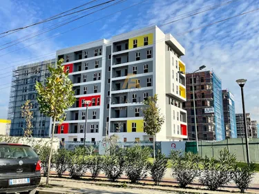 Foto di Appartamento in vendita Univers City, Tiranë