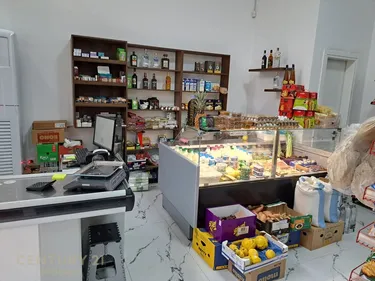 Foto av commercial till salu Atsh, Tiranë