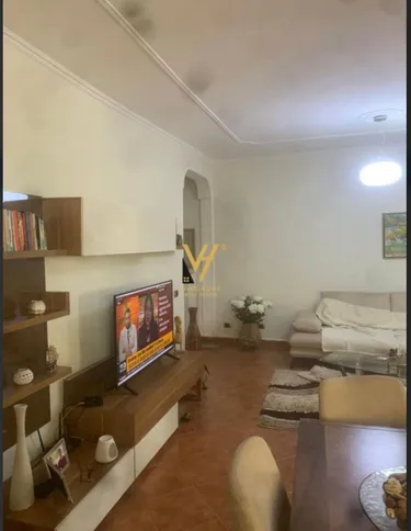 Foto von Wohnung zum verkauf Rruga Komuna e Parisit, Tiranë