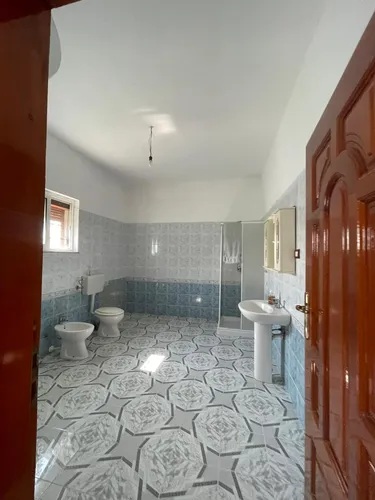 Foto di house in vendita Shijak, Durrës