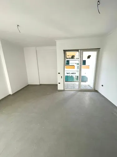 Foto di Appartamento in vendita Kamez, Kamëz, Tiranë