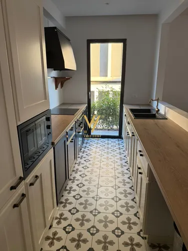 Foto di Appartamento in vendita Unaza Lindore, Tiranë