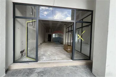 Foto e Dyqan në shitje Lungomare, Vlorë