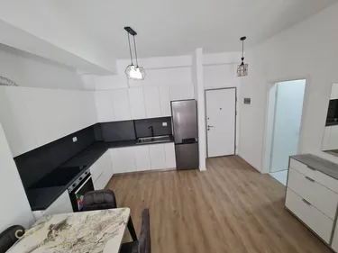Foto di penthouse in vendita Ali Demi, Rruga Ali Demi, Tiranë