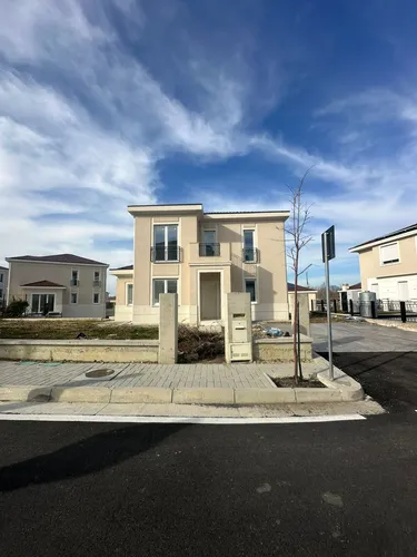 Foto e Vilë në shitje Lundër, Lunder, Tiranë