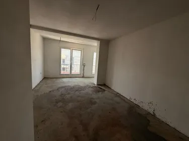 Foto e Apartment në shitje Ali Demi, Tiranë