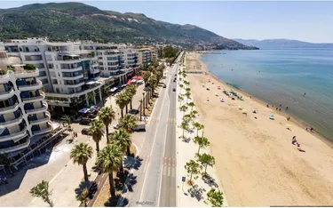 Foto e Ambient biznesi në shitje Lungomare, Vlorë