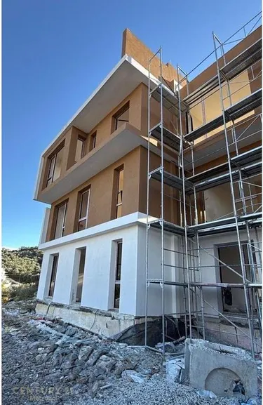 Fotografie vila na prodej Liqeni i Thate, Tiranë