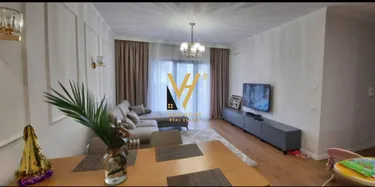 Foto av Lägenhet till salu Unaza e Re, Tiranë