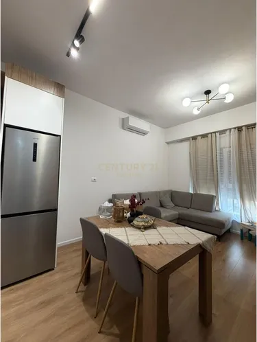 Foto von Wohnung zum verkauf Ali Demi, Kompleksi Kaimi, Tiranë