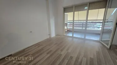 Фото Квартира на продажу Fusha e Ali Demit, Tiranë