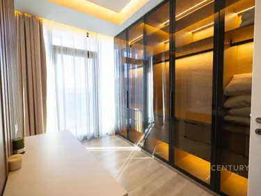 Foto e penthouse në shitje Lake View, Liqeni i Tiranes, Tiranë