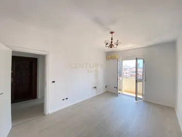 Фото Квартира на продажу Qender, Bulevardi Kryesor, Durrës