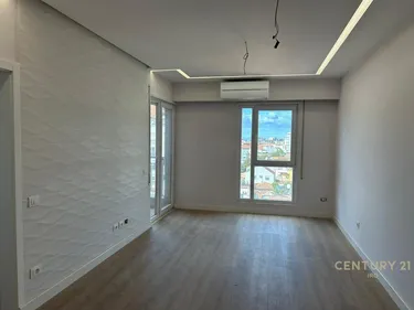 Foto e Apartment në shitje Shkolla e Kuqe, Rruga Dervish Hekali, Tiranë
