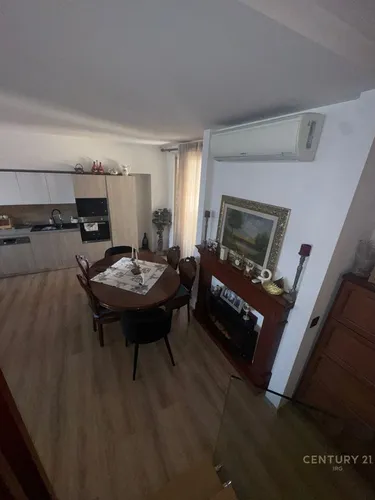 Foto e Apartment në shitje Komuna e Parisit, Tiranë