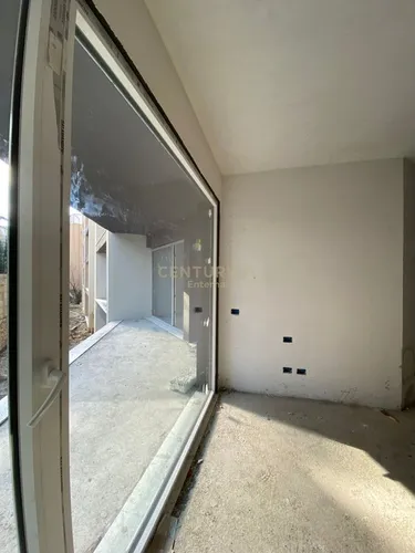 Фото Квартира на продажу Liqeni i Thatë, Tiranë