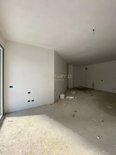 Фото Квартира на продажу Liqeni i Thatë, Tiranë